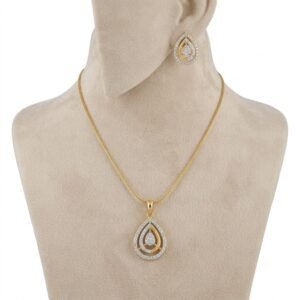 Elegant Golden Teardrop Jewelry Set with Matching Earrings