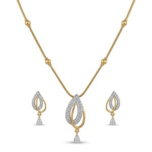 Elegant Golden Teardrop Jewelry Set with Matching Earrings