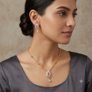 Elegant Golden Teardrop Jewelry Set with Matching Earrings