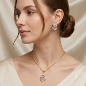 Elegant Golden Teardrop Jewelry Set with Matching Earrings