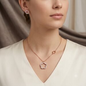 Elegant Golden Teardrop Jewelry Set with Matching Earrings