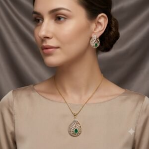 Elegant Golden Teardrop Jewelry Set with Matching Earrings