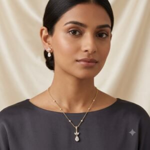 Elegant Golden Teardrop Jewelry Set with Matching Earrings